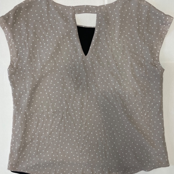 Women’s Taupe and White Polka Dot Sleeveless Blouse with Back Cutout - XL - Picture 6 of 6